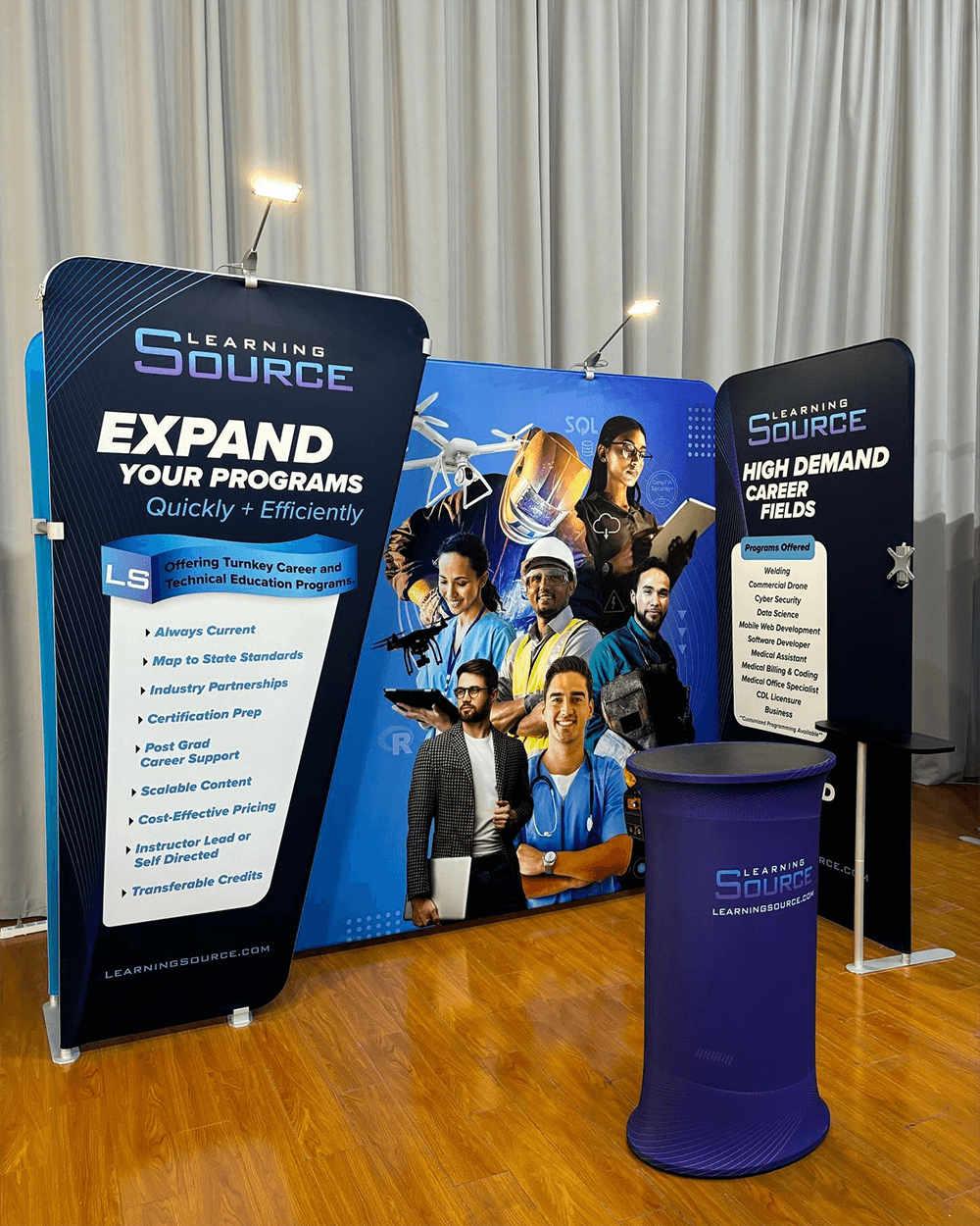 10x10 trade show booth previous works02